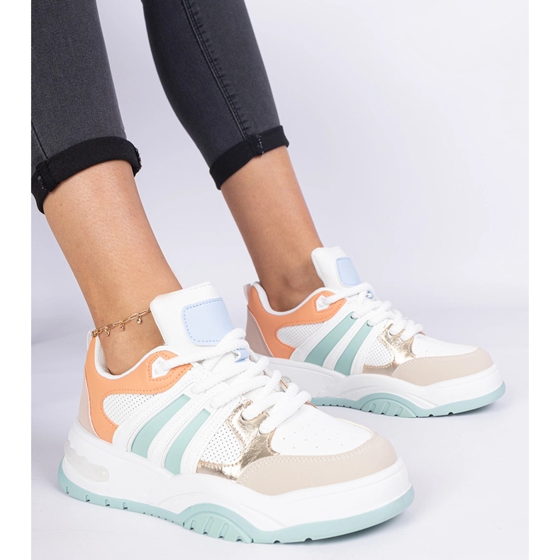 Sneakers pour femmes orange avec un laçage massif 2 Sneakers pour femmes orange avec un laçage massif 2