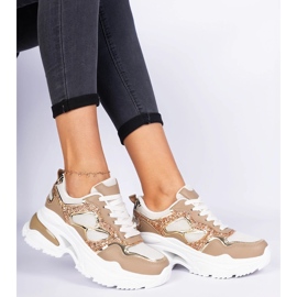 Baskets féminines brunes décorées de paillettes 2 Baskets féminines brunes décorées de paillettes 2