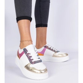 Baskets féminines multicolores sur une semelle épaisse 5