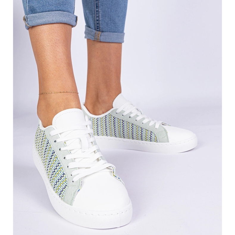 Baskets matérielles des femmes vertes 1