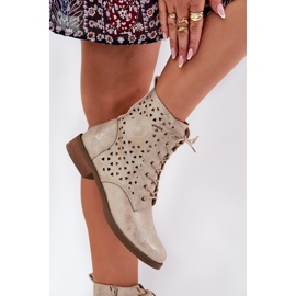 Jezzi Bottes avec un motif ouvert pour une serrure en or doré 2