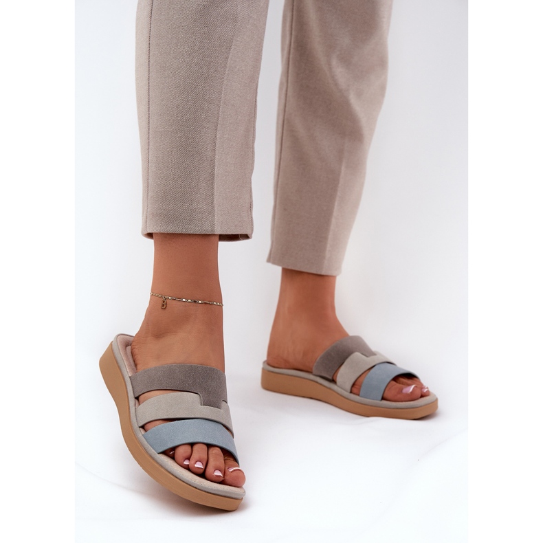 Pantoufles féminines beige-bleu confortables 2 Pantoufles féminines beige-bleu confortables 2
