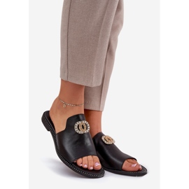 Les tongs pour femmes en cuir élégant avec décoration zazoo 3008 noir 1