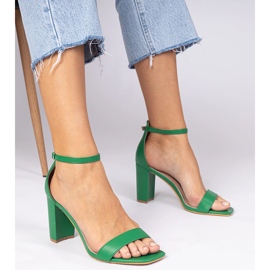 Sandales à talons hauts vertes 1