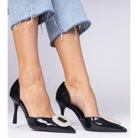 Talons hauts noirs ornés de zircons le noir 1 Talons hauts noirs ornés de zircons le noir 1