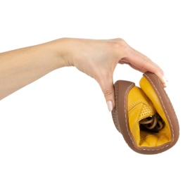 Femmes aux pieds nus baskets en cuir minimaliste Olivier 770 Perfoated Yellow jaune 7