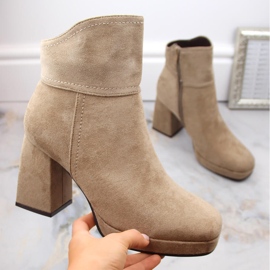 M. DASZYŃSKI Bottines en daim à talon haut et plateforme, isolées beige M.Daszyński MR2288-4 1
