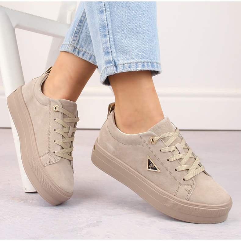 Chaussures à plateforme pour femme en cuir et daim beige Filippo DP3533 1