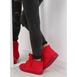 Emuses rouges aux boulettes B198 rouge 2