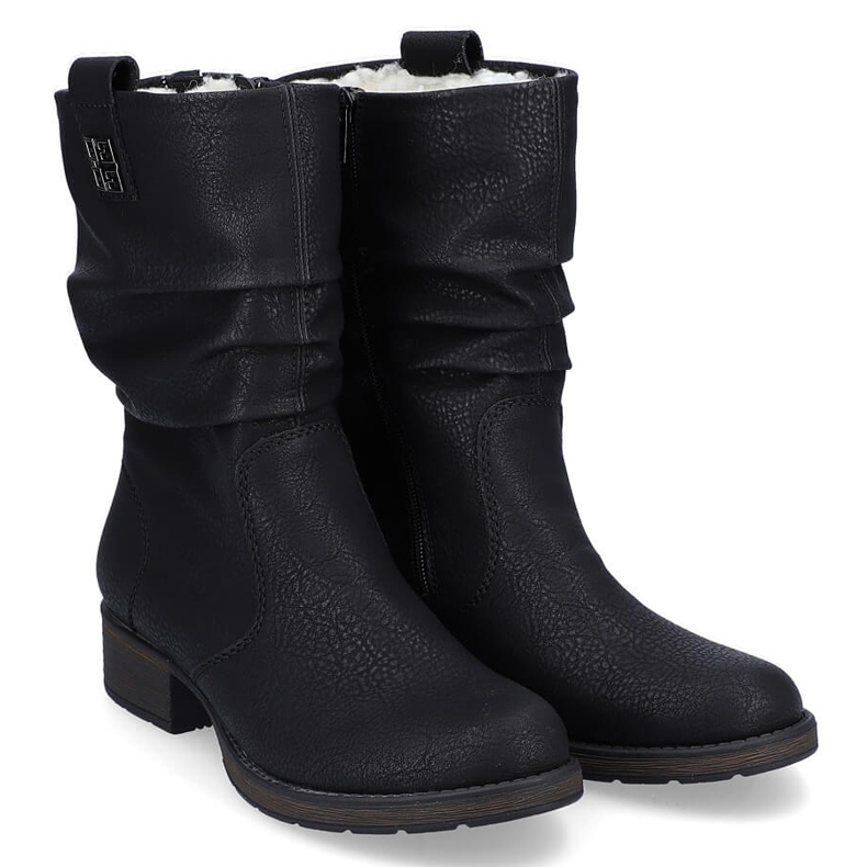 Bottes pour femmes noires isolées avec de la laine Rieker Z9583 2