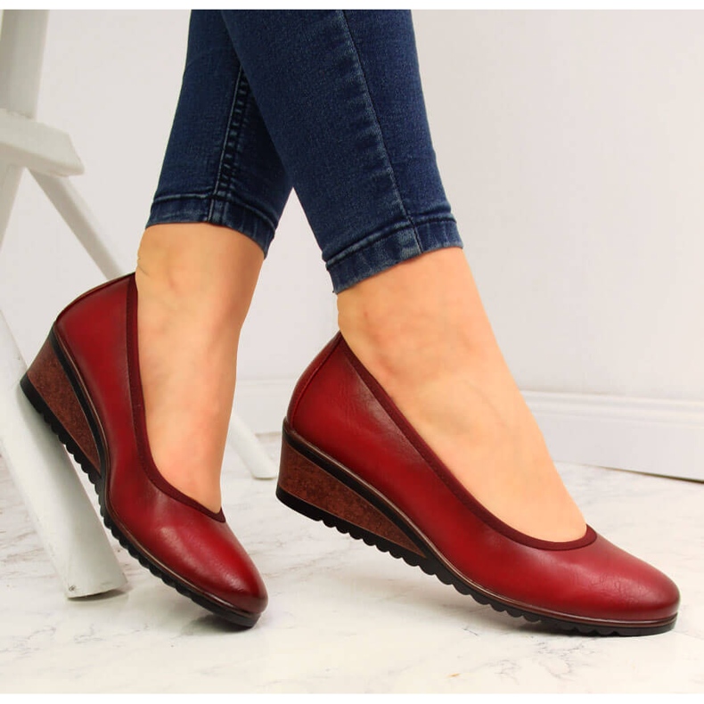 Escarpins compensés Vinceza rouges 1 Escarpins compensés Vinceza rouges 1