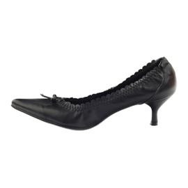 Escarpins avec insert en cuir Christine le noir 2