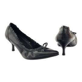 Escarpins avec insert en cuir Christine noir 3