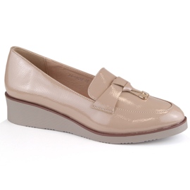 Chaussures compensées slip-on vernies beiges pour femme Vinceza 58266 1 Chaussures compensées slip-on vernies beiges pour femme Vinceza 58266 1