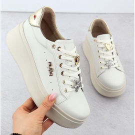 Chaussures en cuir pour femmes sur la plateforme Beige Filippo 6790 1