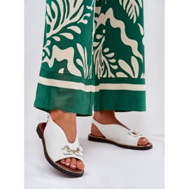 Sandales à thèmes plates avec décoration eco en cuir blanc 2