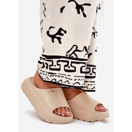Slippers de mousse féminine sur la plate-forme Big Star RR274A569 BEIGE 1