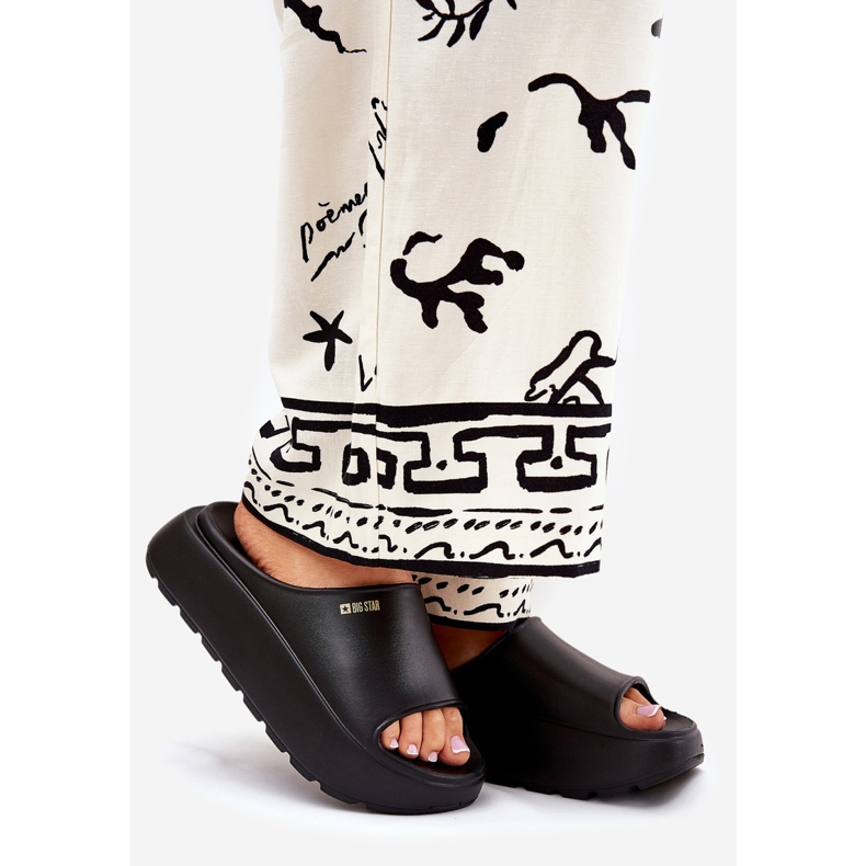 Slippers de mousse féminine sur la plate-forme noire Big Star RR274A567 1