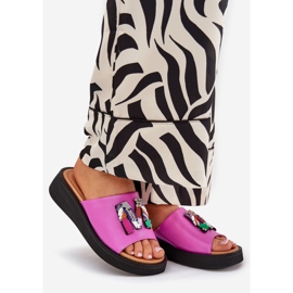 Vinceza Les tongs en cuir des femmes avec un ornement de Fuchsia rose 1