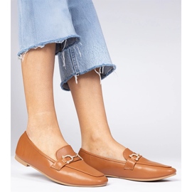 Mocassins élégants bruns avec zircons 2