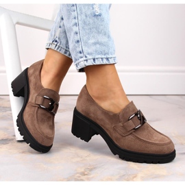 Talons hauts en daim marron avec une chaîne Vinceza 10921 brun 5