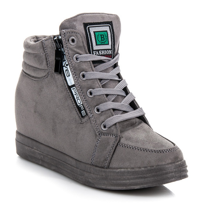 Baskets en daim gris 1