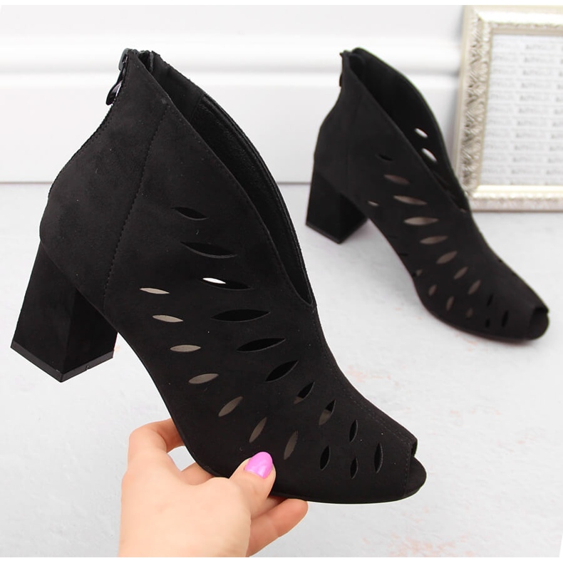 Bottines femme en daim ajourées à bout ouvert, noir Potocki LE20318 1