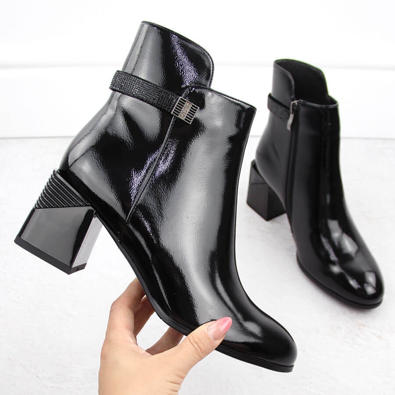 Bottines en cuir verni noir à talon décoratif D&amp;A S.Barski Premium Collection MR880-140 le noir 1