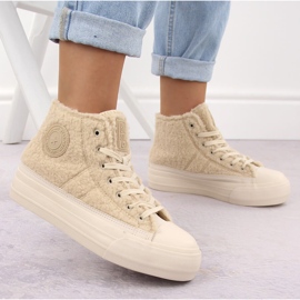Baskets isolées en peau de mouton beige Big Star OO274A444 2