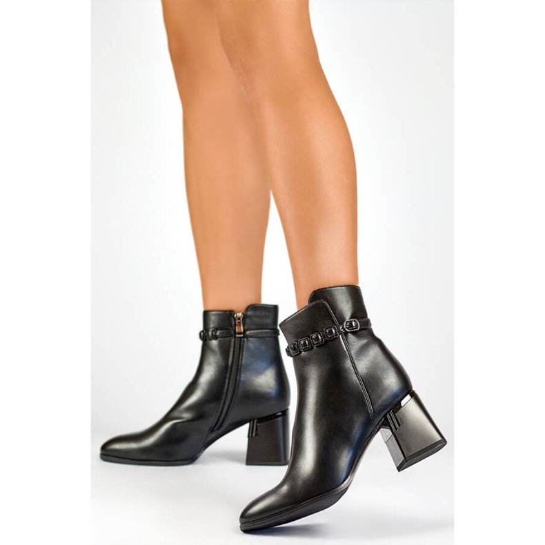 Bottines femme à talon décoratif, isolées noires GD-FL2089B le noir 2