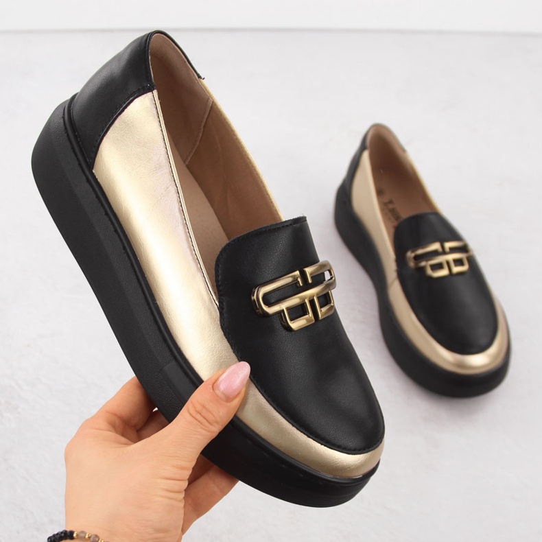 Chaussures en cuir pour femmes sur la plate-forme noire et or T.Sokolski W25-499 1