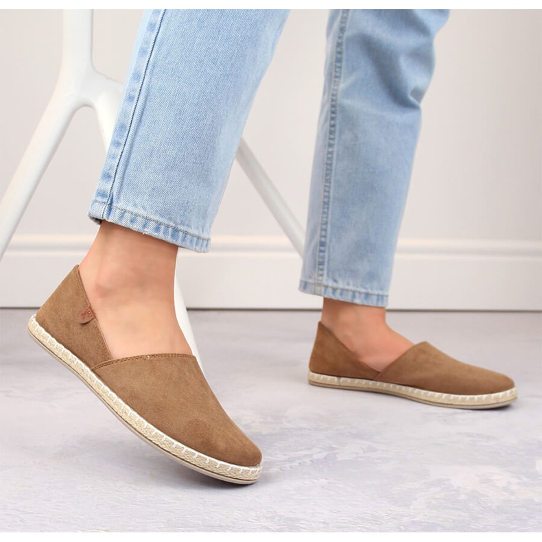 News Espadrilles femme en daim à découpes taupe Actualités 24TX02-2416 beige 2