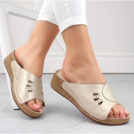 Sandales compensées confortables en cuir pour femme, dorées Helios 137.27 d'or 1