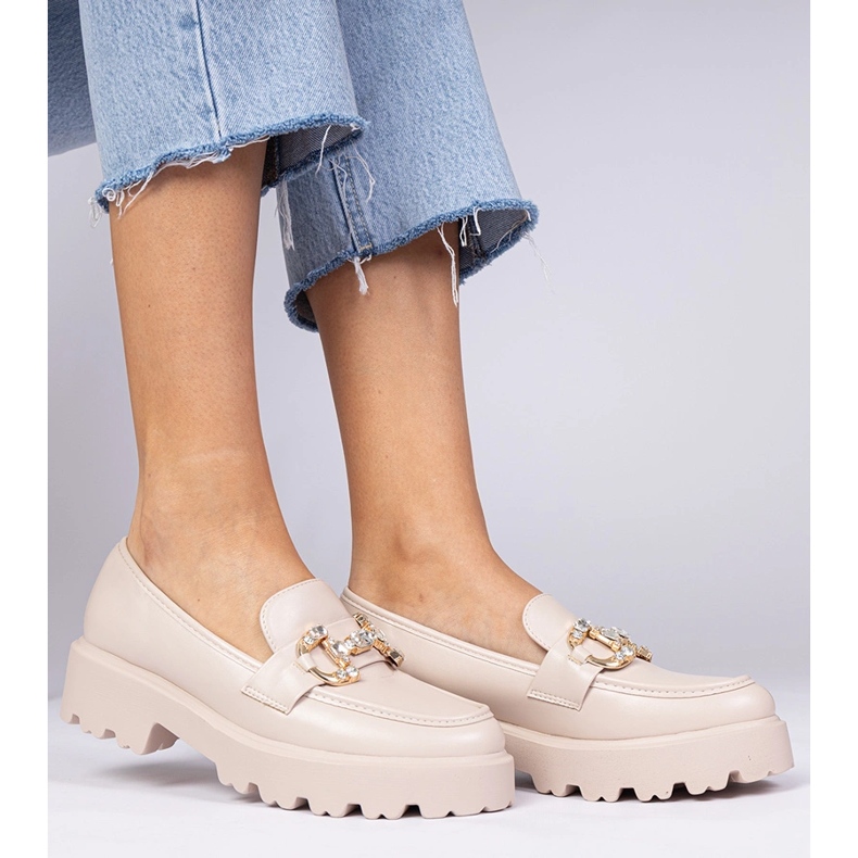 Mocassins élégants beiges avec zircons 1