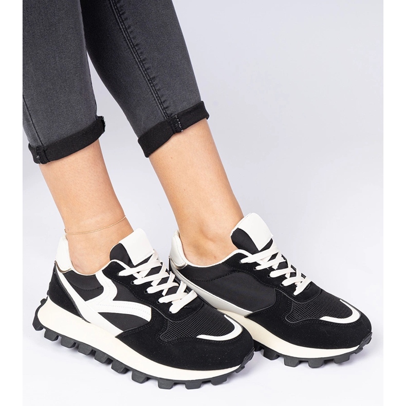 Baskets de sport noires pour femmes 2