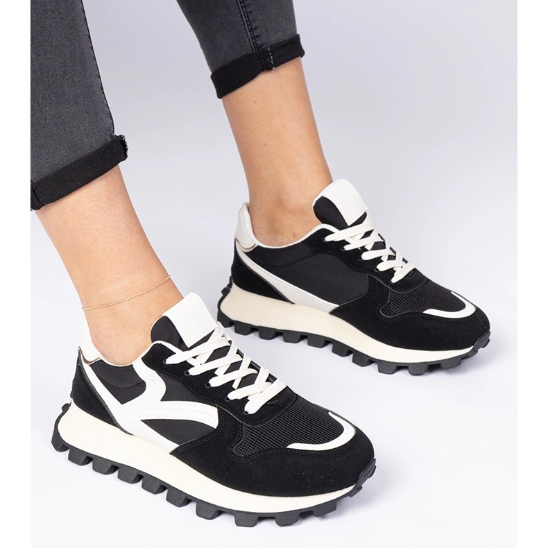 Baskets de sport noires pour femmes le noir 1