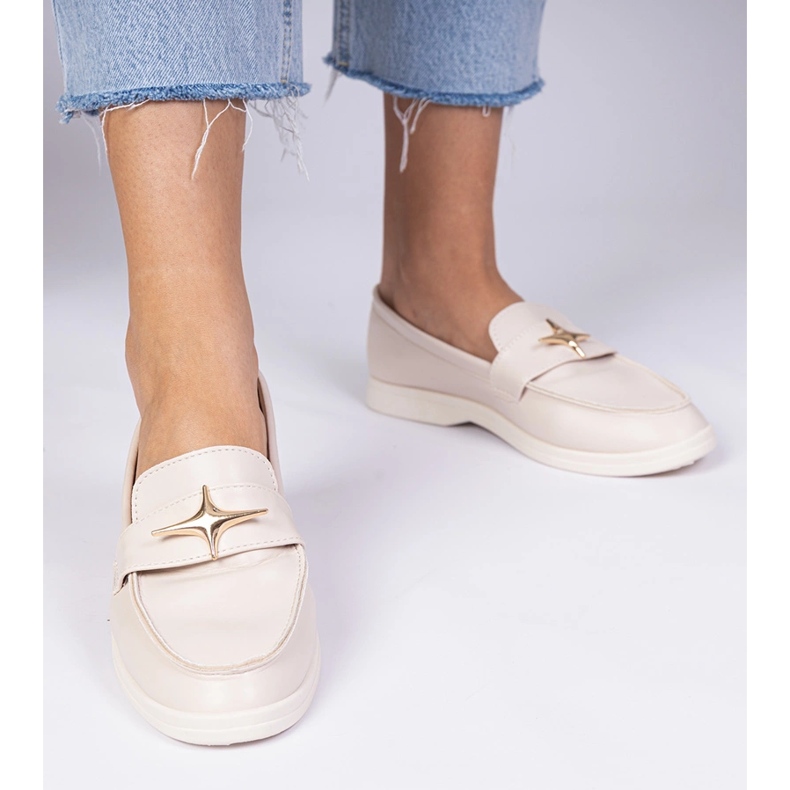 Locons pour femmes beige avec une décoration dorée 1