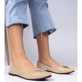 Ballerines de paillettes féminines dorées avec un papillon d'or 1