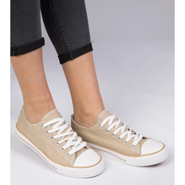 Baskets féminines classiques beige 1