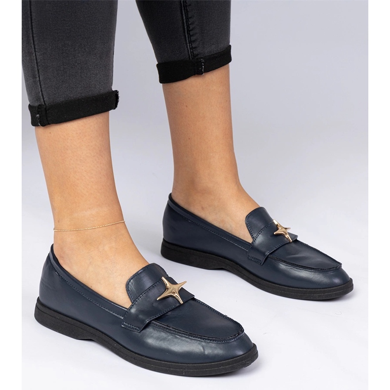 Mocasins féminins de la Marine avec une décoration dorée bleu 1 Mocasins féminins de la Marine avec une décoration dorée bleu 1