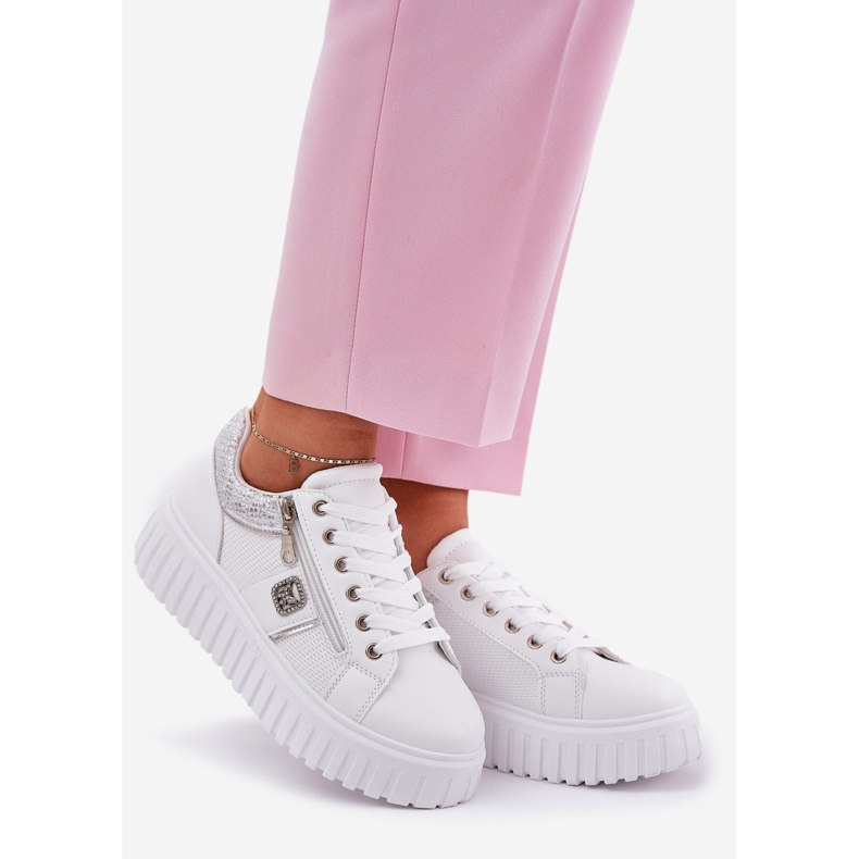 Chaussures de sport pour femmes sur plate-forme avec blanc en cuir écologique blanche 1 Chaussures de sport pour femmes sur plate-forme avec blanc en cuir écologique blanche 1