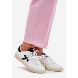 Chaussures de sport féminines basses blanches 1 Chaussures de sport féminines basses blanches 1