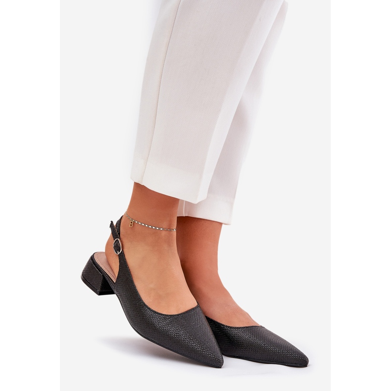 Sandales tressées pour femmes avec un noir de talon délicat le noir 1