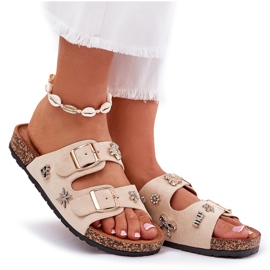 Slippers pour femmes sur une semelle de liège avec boucles et épingles beige 8