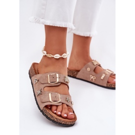 Les tongs des femmes sur une semelle de liège avec des boucles et des épingles kaki beige 2