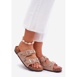 Les tongs des femmes sur une semelle de liège avec des boucles et des épingles kaki beige 1