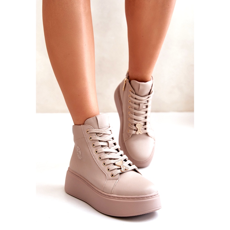 Baskets hautes en cuir pour femmes sur la plateforme Vinceza 66707 Beige 1 Baskets hautes en cuir pour femmes sur la plateforme Vinceza 66707 Beige 1