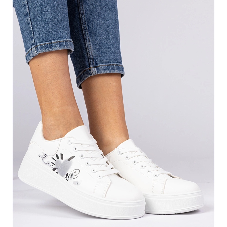 Baskets blanches baskets sportives féminines avec imprimé 1