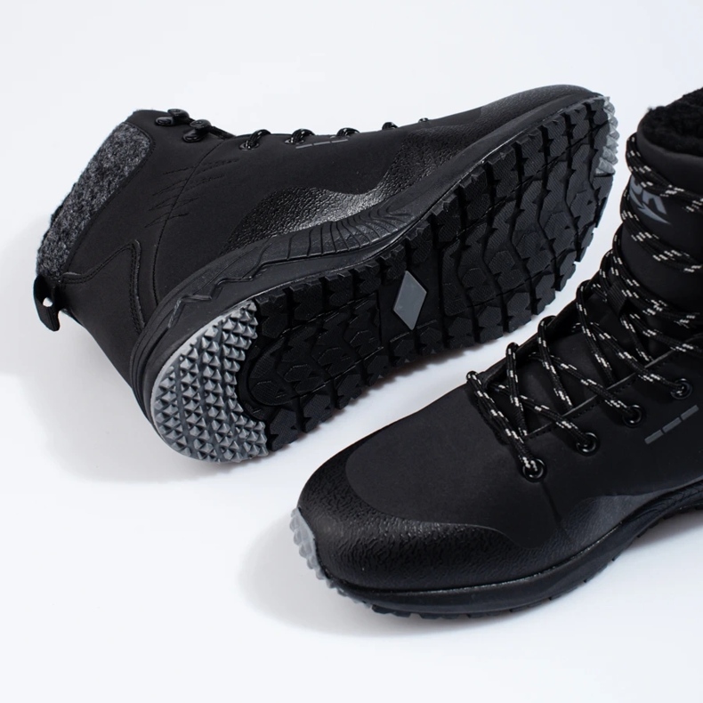 Chaussures de trekking hautes pour hommes Dk, isolées noires le noir 2 Chaussures de trekking hautes pour hommes Dk, isolées noires le noir 2