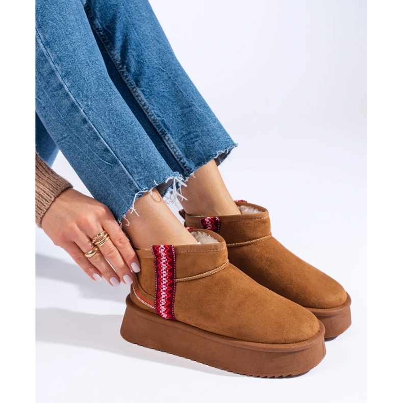 Boots de neige femme Shelovet en daim camel brun 1